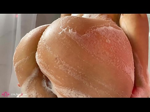 ❤️ Brunete masturbē makstiņu ar vibratoru līdz intensīvam orgasmam dušā ️ Tik porno pie mums lv.redpornpictures.ru ❌️